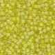 Toho Treasure kralen 11/0 Inside-Color Crystal/Yellow-Lined TT-01-192
